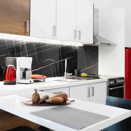 Aristotelous Sqr View Comfy