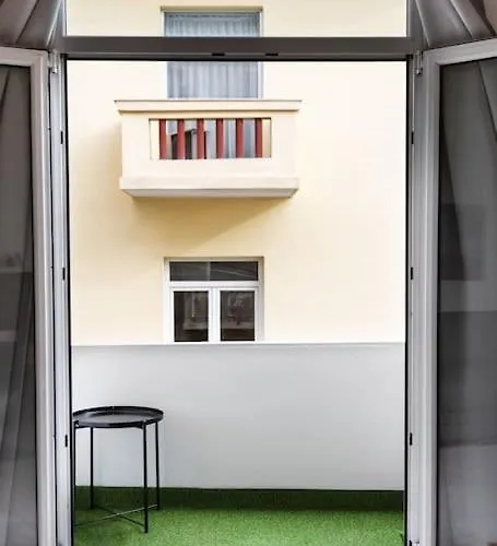 Aristotelous Sqr View Comfy *