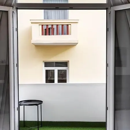 Aristotelous Sqr View Comfy *